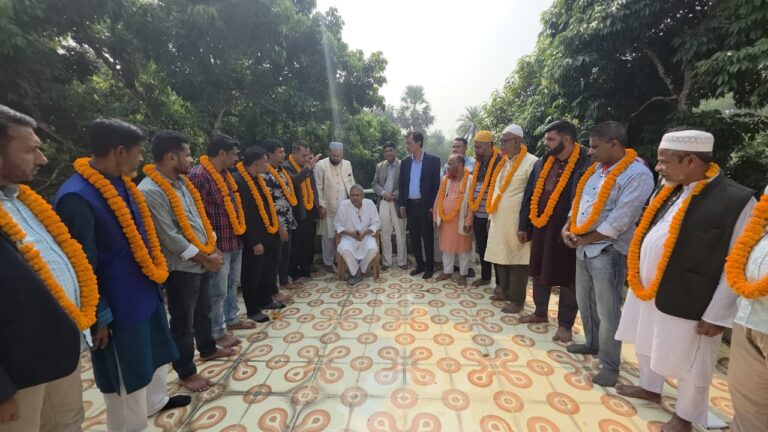 শ্রীপুরে বিভিন্ন শ্রেণী পেশার অর্ধশতাধিক ব্যক্তি বিএনপিতে যোগদান